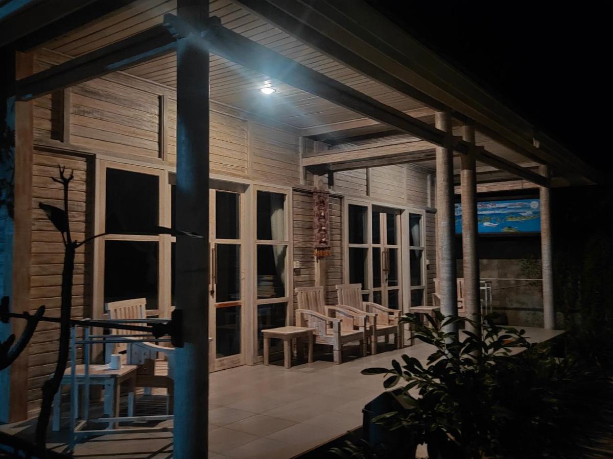 Отель Vista Huts Lembongan Экстерьер фото