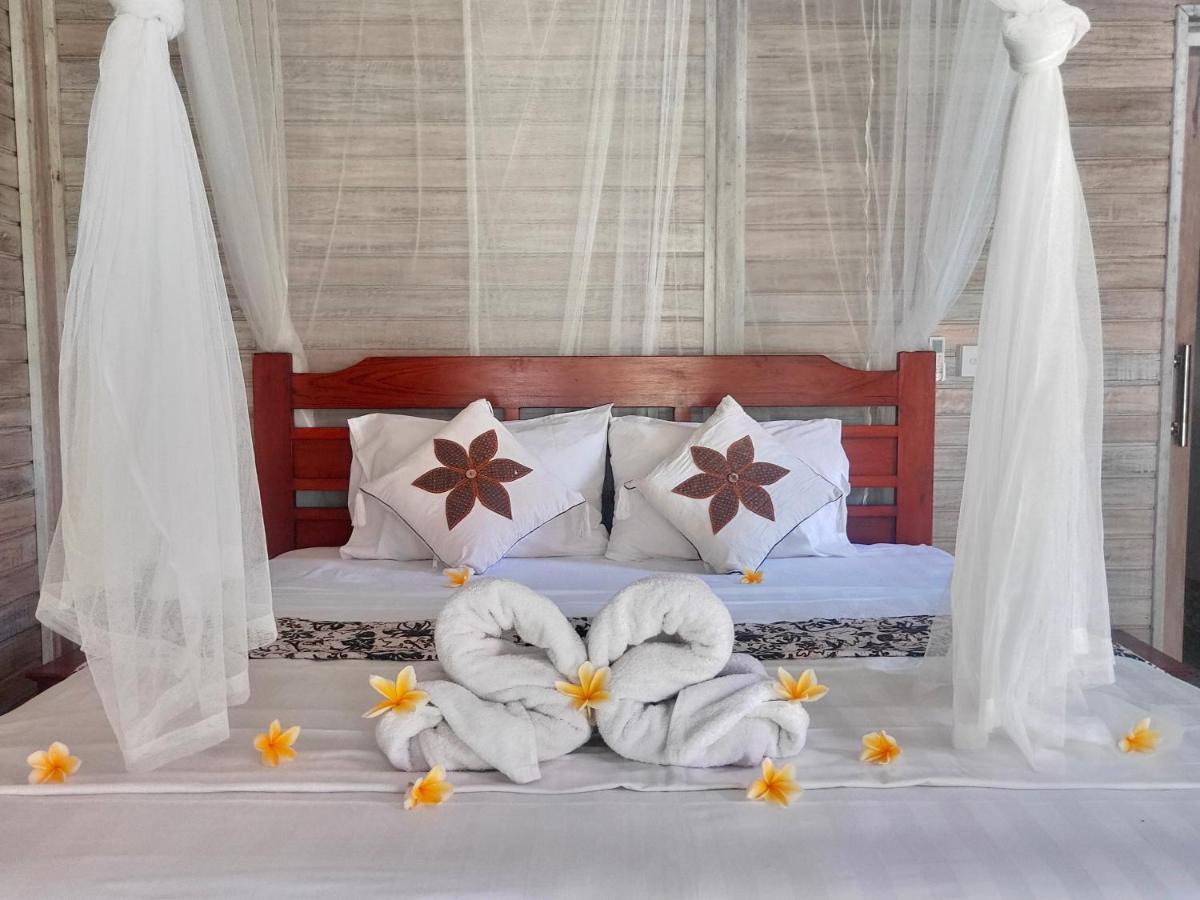 Отель Vista Huts Lembongan Экстерьер фото