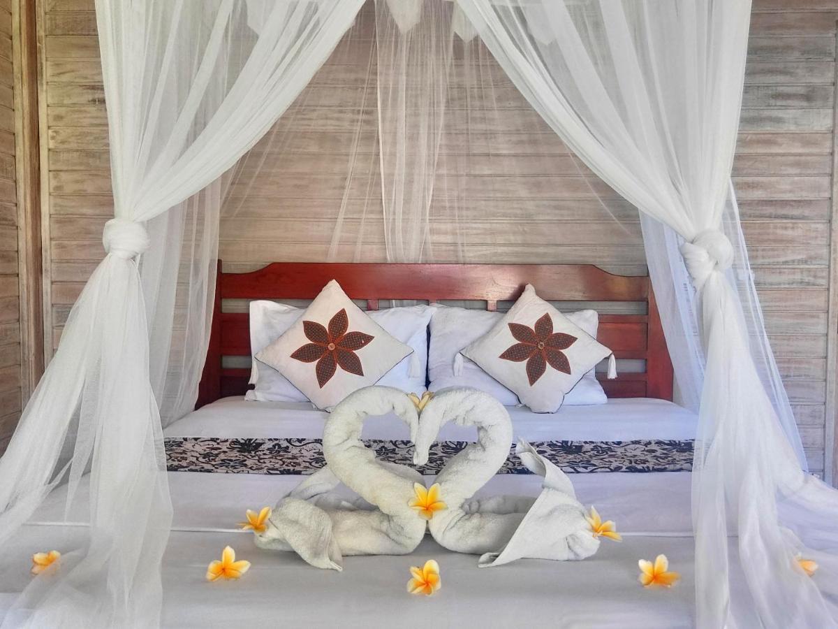 Отель Vista Huts Lembongan Экстерьер фото