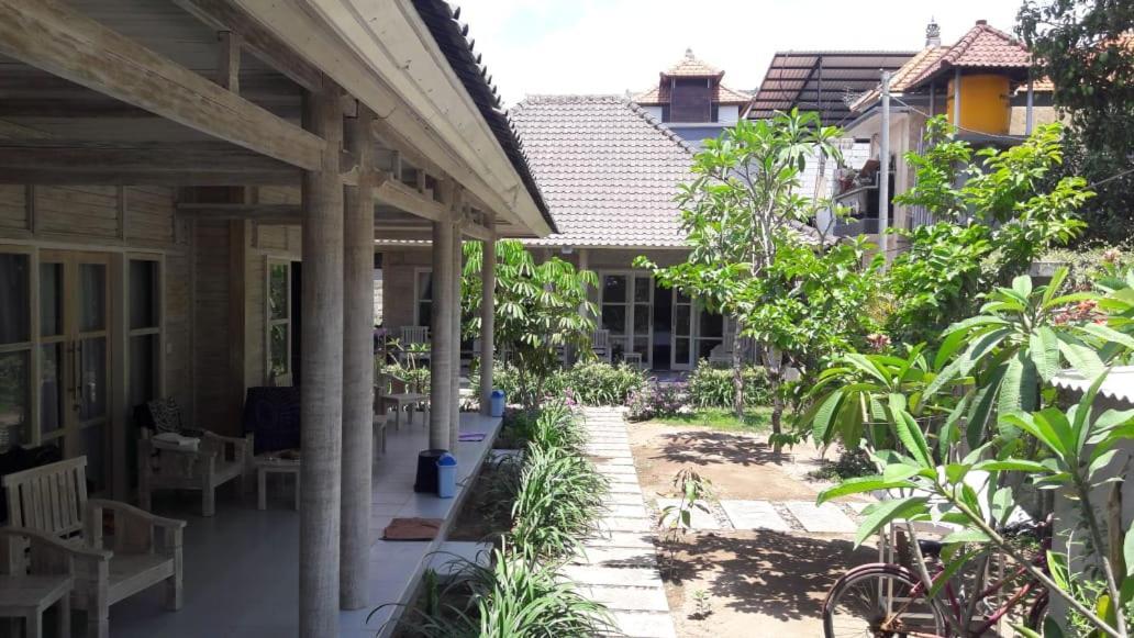 Отель Vista Huts Lembongan Экстерьер фото