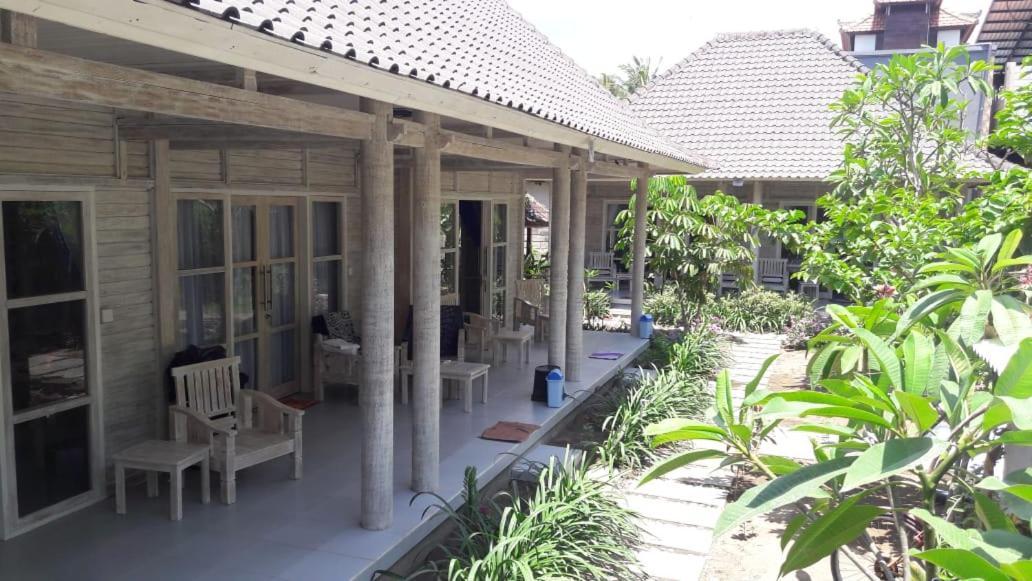 Отель Vista Huts Lembongan Экстерьер фото