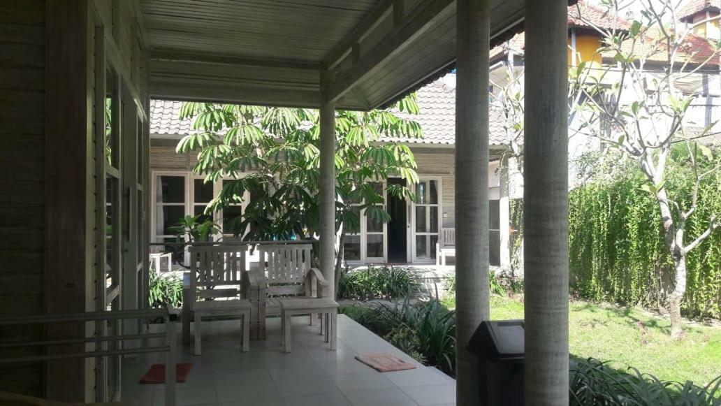 Отель Vista Huts Lembongan Экстерьер фото